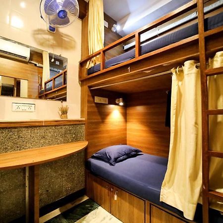 Maple Social Hubz-Hostel 뭄바이 외부 사진