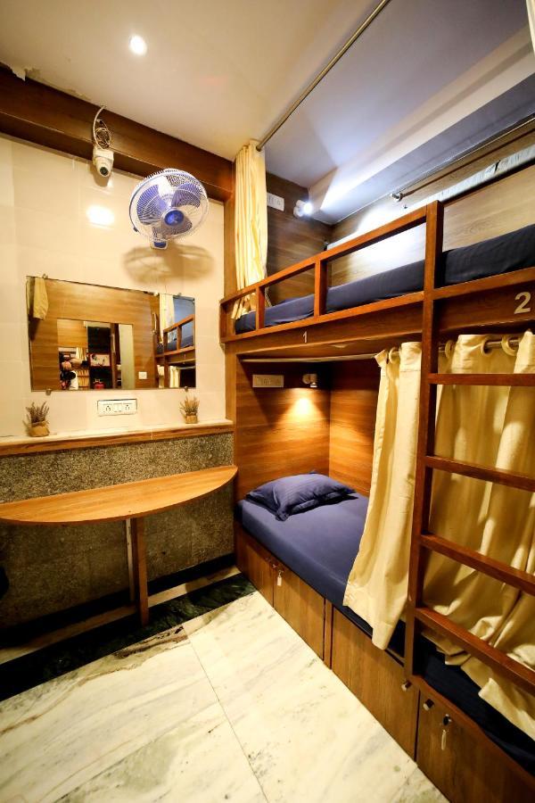 Maple Social Hubz-Hostel 뭄바이 외부 사진