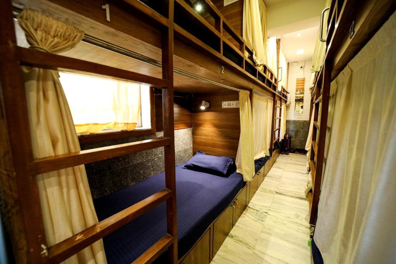 Maple Social Hubz-Hostel 뭄바이 외부 사진