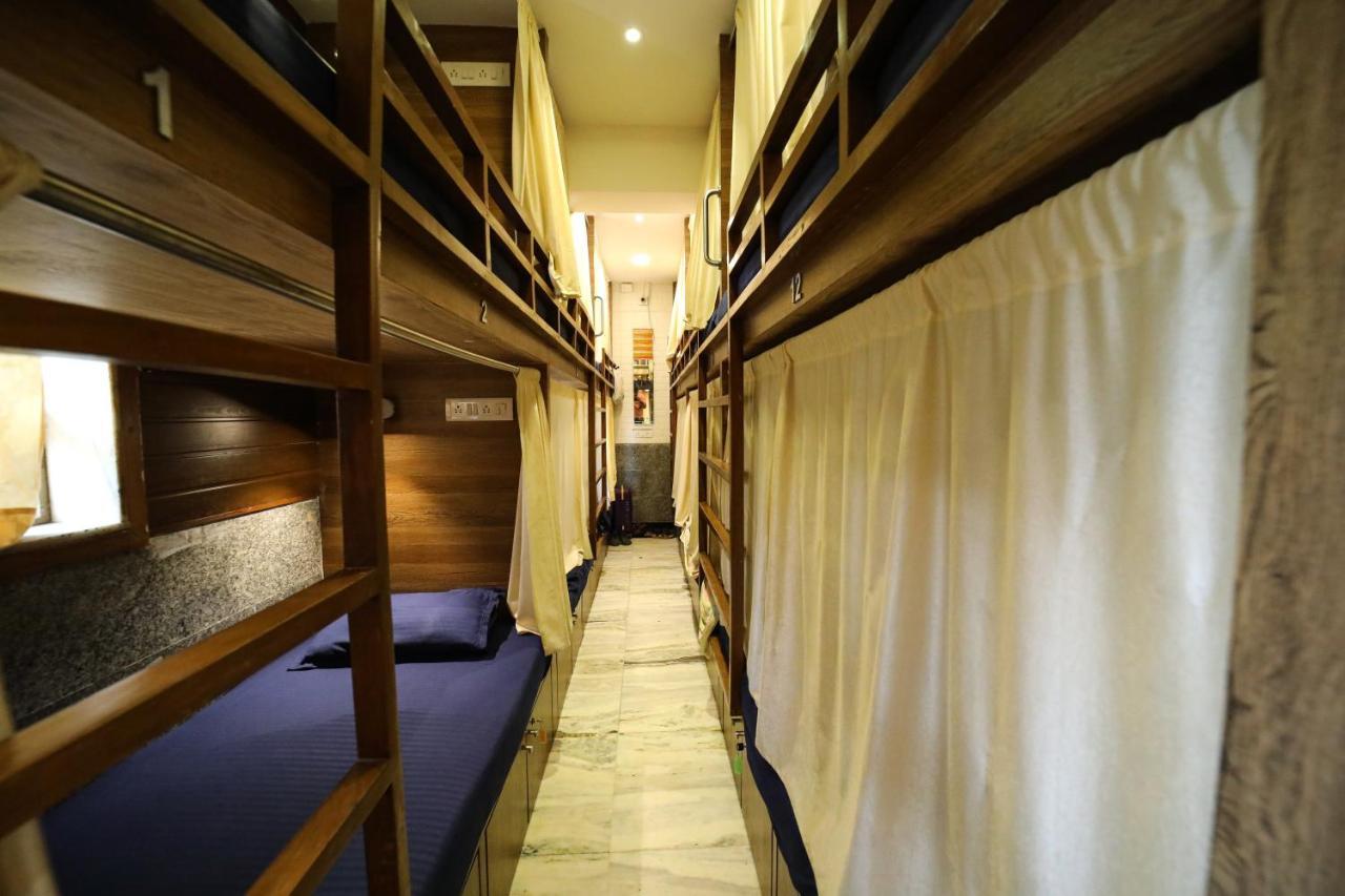 Maple Social Hubz-Hostel 뭄바이 외부 사진