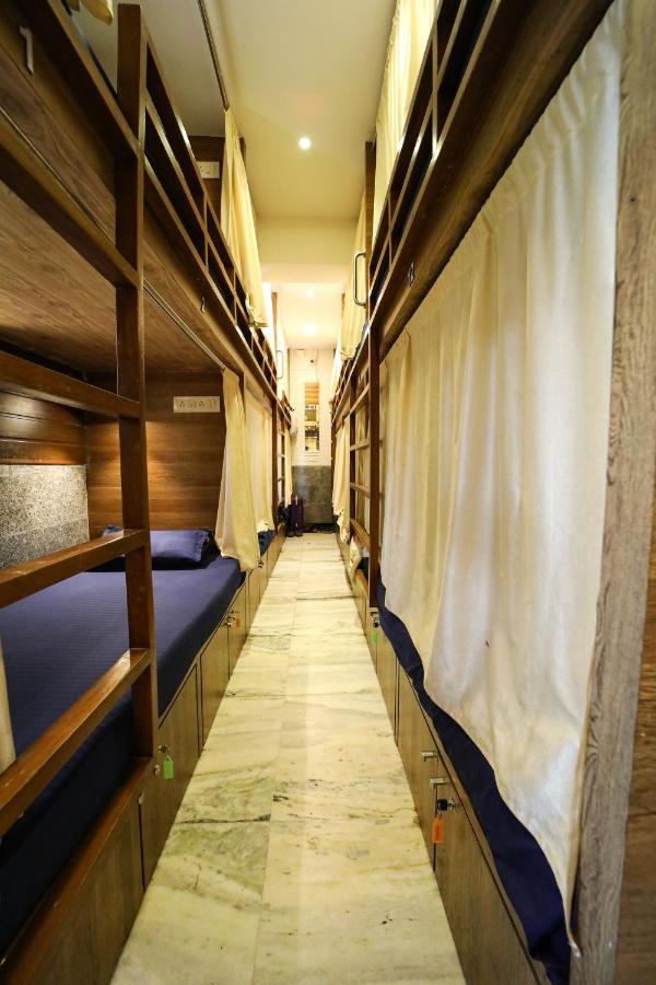 Maple Social Hubz-Hostel 뭄바이 외부 사진
